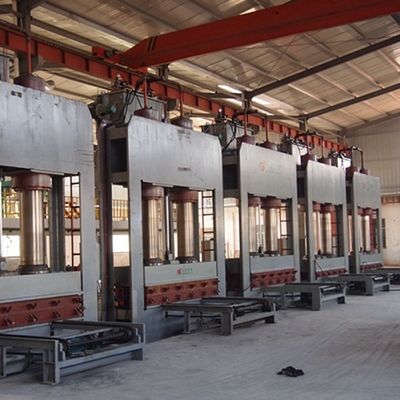 復元された木材ファニヤーの新しいデザイン フェニックス尾の形 オブス-L8281n/858n ホテルの装飾のための赤色 0.45mm