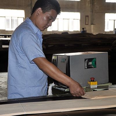 羊を刈られた背部自然なマホガニー木はホテルの装飾のための0.5mmの特別な叉に張り合わせる