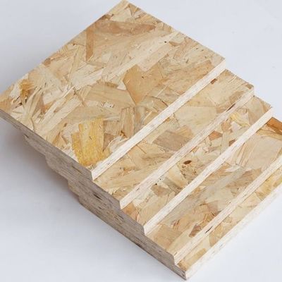 ラディアタ パイン オリエンテッド ストランド ボード 18mm OSB3 木造構造物 建築用 ルリ 木材